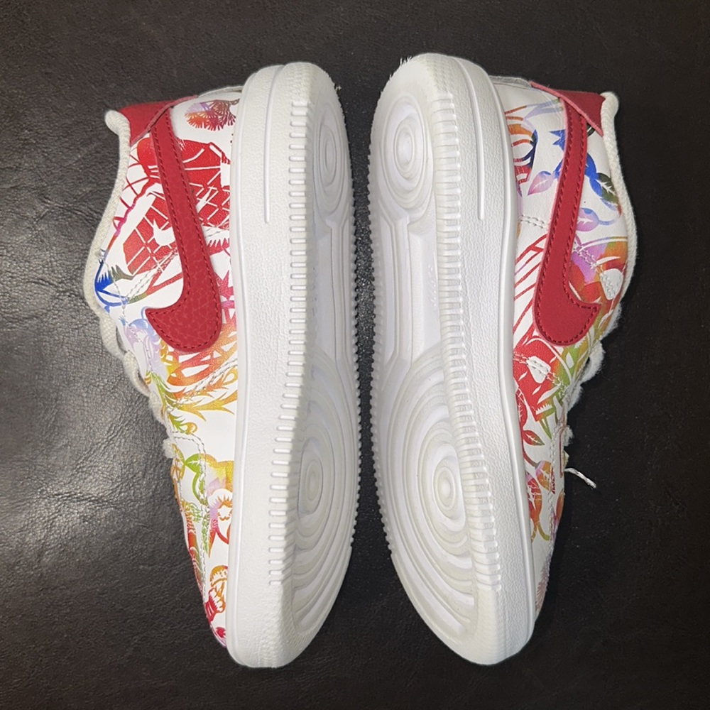 Kids Nike Air Force 1 18 “Gym Red”… - Picture 4 of 12